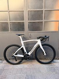 Pinarello Dogma F 54 White Ultegra Di2-+Power