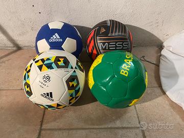 3 Palloni  nuovi   da calcio 1 da pallavolo