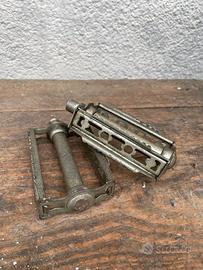 Pedali in ferro