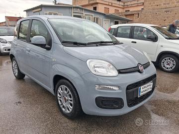 Fiat Panda 1.0 HYBRID 70 C.V. GARANZIA 12 MESI CON