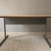 Scrivania IKEA Fredrik