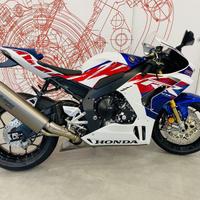 Honda CBR 1000 RR-R Fireblade 30th Anniversary