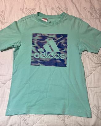 T-shirt Adidas mis 152