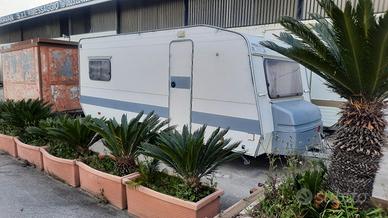 Roulotte Roller International Riviera 435