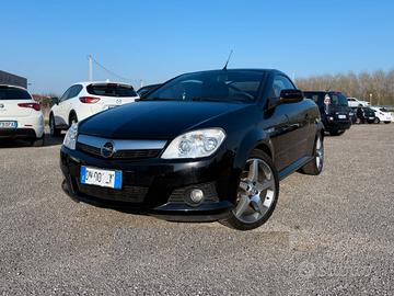Opel Tigra TwinTop 1.4 16V Sport
