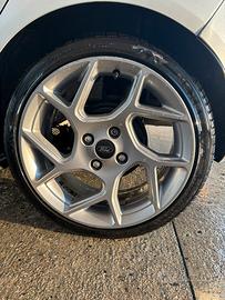 Cerchi + gomme Ford Fiesta 205/40 R17