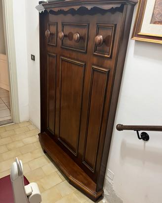 Appendiabiti da parere classico in legno scuro