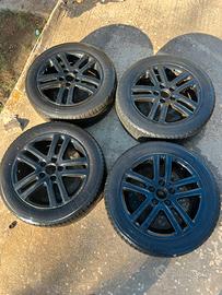 Cerchi e gomme 16