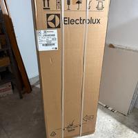Frigorifero Electrolux con congelatore - NUOVO