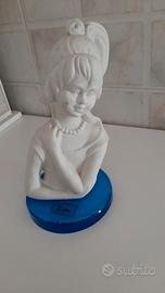 scultura in polvere di marmo  e base in vetro di M