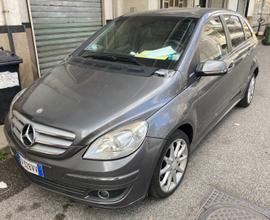 Mercedes B 200 metano benzina