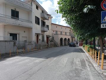 Villetta bifamiliare con terreno