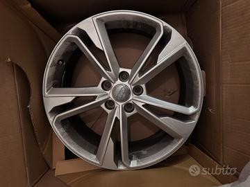 Cerchi originali Audi Q3 19”