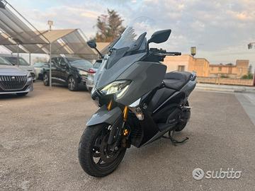 Tmax 2018 variatore porta targa 12.000km