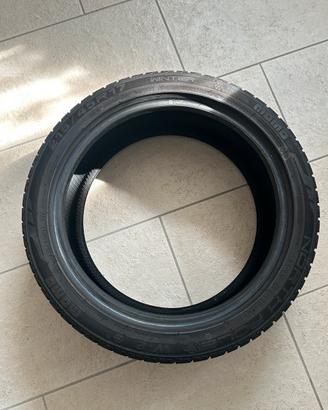 Gomme Momo North Pole V-2 Invernali 215 45/R17