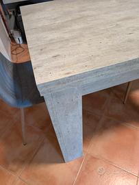 Tavolo allungabile effetto legno - cemento 