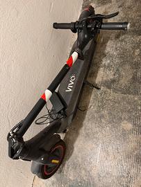 Monopattino Marca VIVO