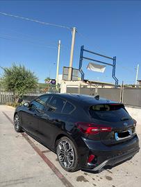 Focus V 2022 1.0t ecoboost h ST-Line X 155cv power