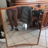SPECCHIERA CON CORNICE IN LEGNO 
