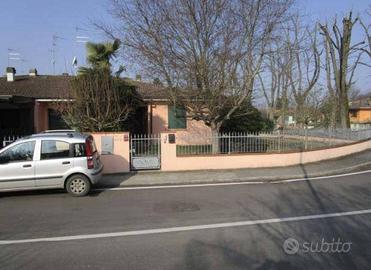 Immobile in asta di 123 m² con 3 locali e box auto