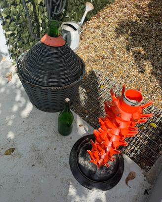 Damigiane da vino 54lt. E accessori