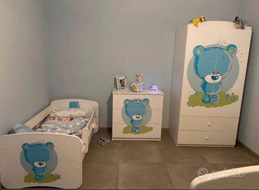 Cameretta bimbo con lettino basso