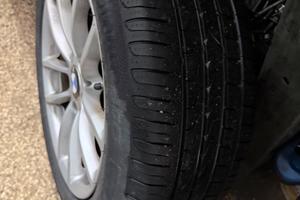 Cerchi BMW 16+gomme pirelli come nuova