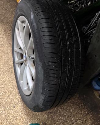 Cerchi BMW 16+gomme pirelli come nuova