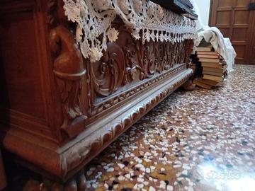 Panca antica  del 1700 e poltrona FRAU restaurata