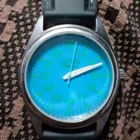 Avon Orologio Analogico 24 Ore