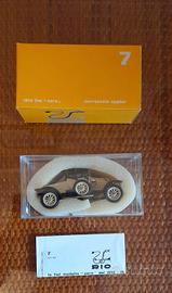 Modellino d'auto vintage 