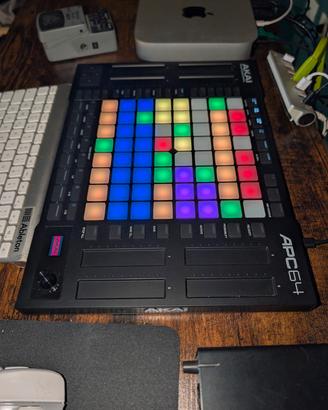 Akai apc 64