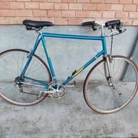 Bici corsa Moser con manubrio alto