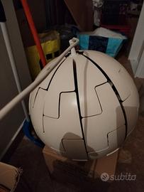 Lampadario a palla che si apre
