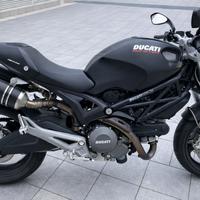 Ducati Monster 696