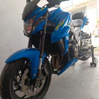 Suzuki gsx-s750