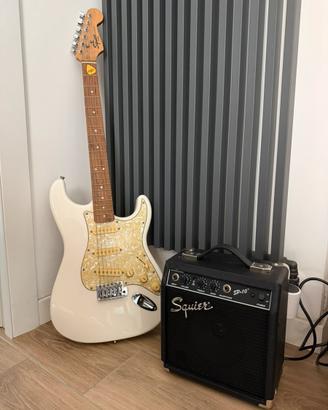 Squier Stratocaster by Fender con ampli e custodia