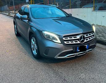 Mercedes GLA 200 X156