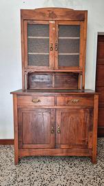 Credenza con vetrinetta inizio 900