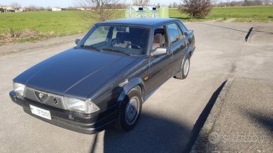 Alfa romeo 75 2.0 tspark