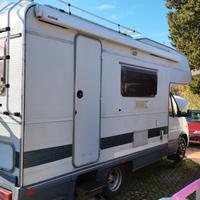 Camper Ford Transit 2.5d Caravan International