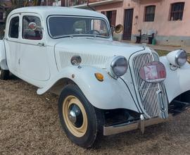 Citroen traction 11b - 1954