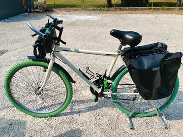 Bicicletta cicloturismo
