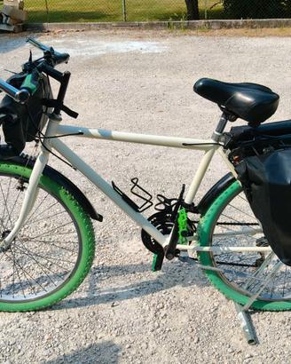 Bicicletta cicloturismo