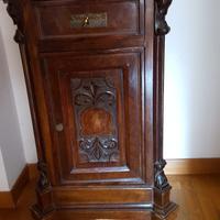 Comodini con piano in marmo