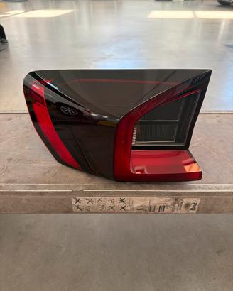 Fanale post bmw x1