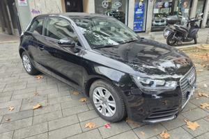 AUDI A1 1.2 TFSI Attraction GRANDINATA !!!