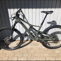 Stumpjumper mtb full carbonio