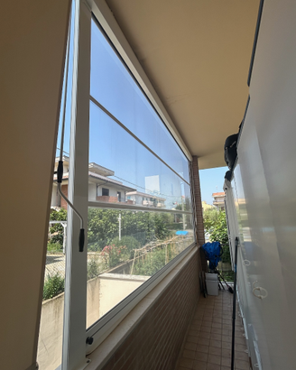 Tenda a caduta in pvc avvolgibile