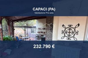 Immobile in asta di 281 m² con più di 5 locali a C